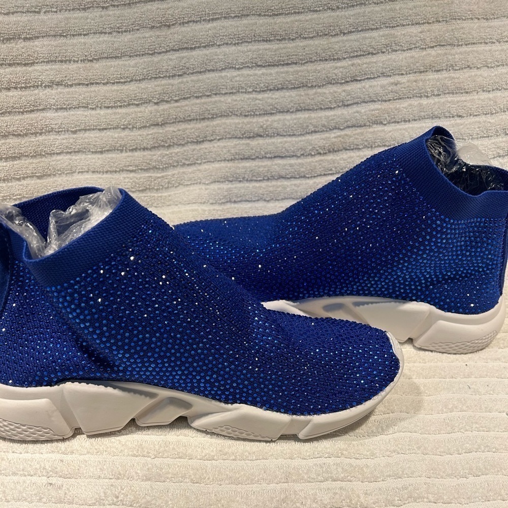 So real sneakers